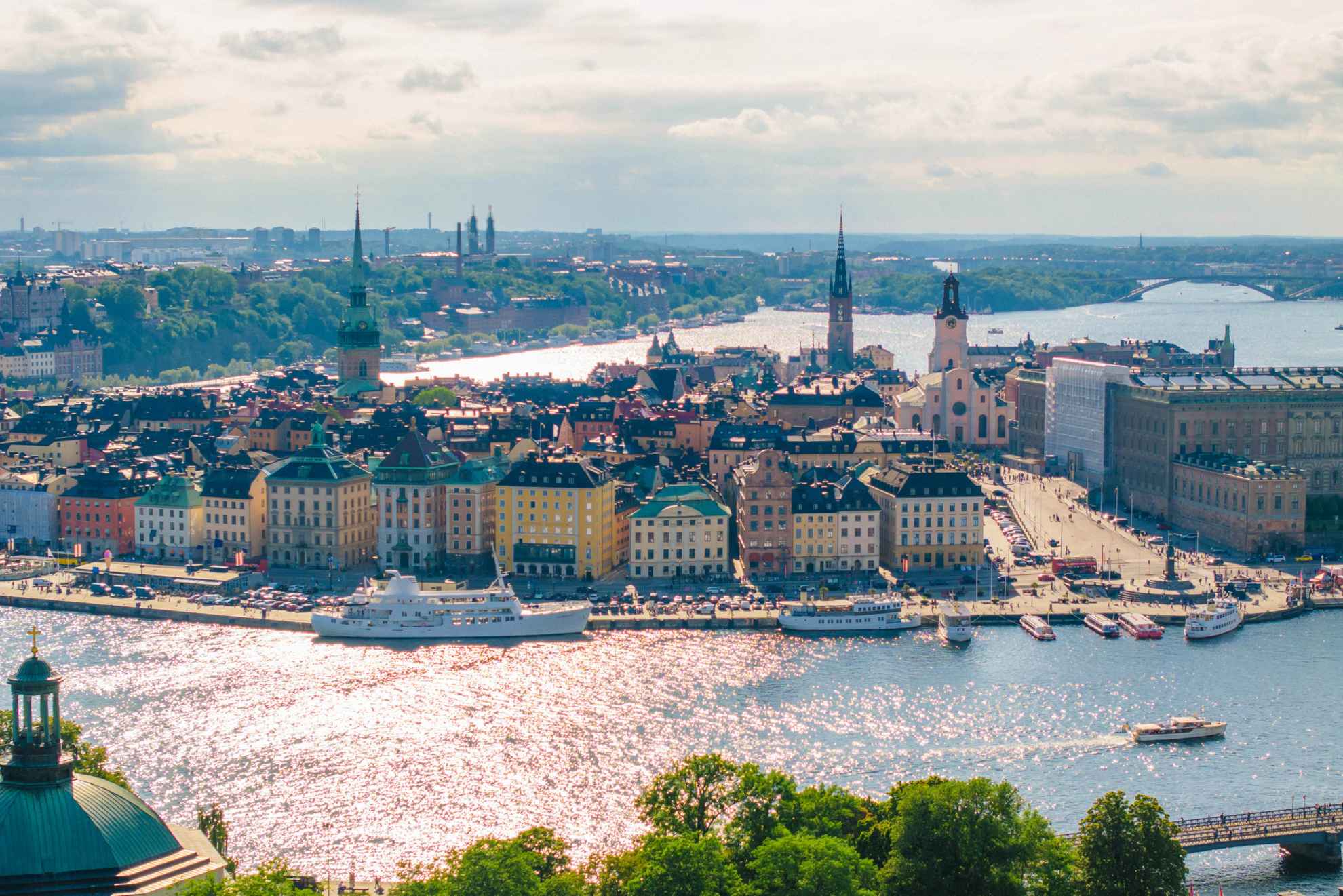 Een luchtfoto van de oude binnenstad van Stockholm.